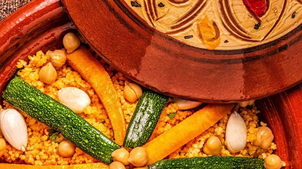 Tajine marocchina di verdure e legumi